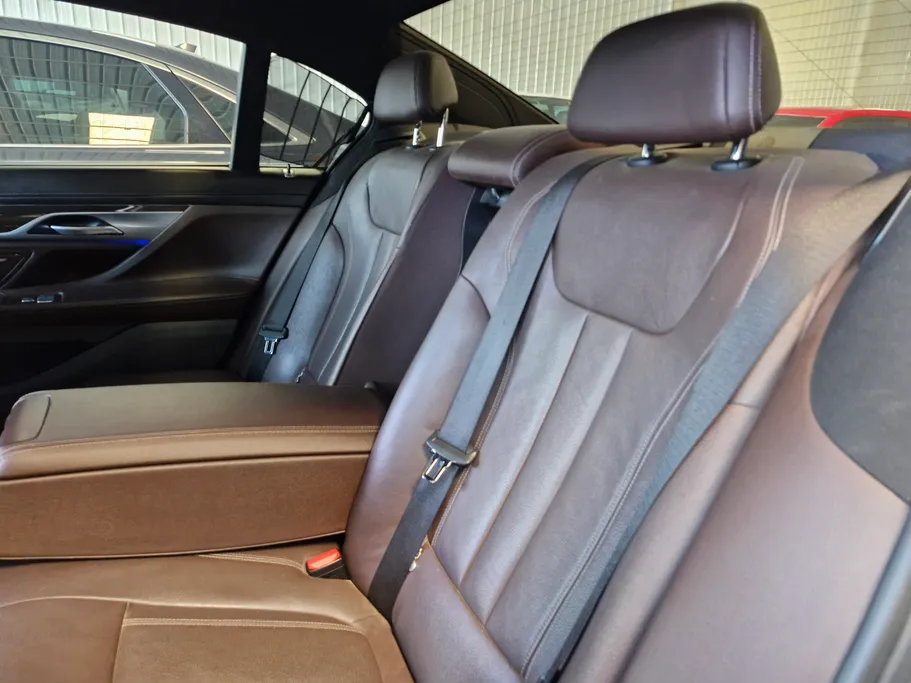 بي ام دبليو الفئة السابعة 730Li 2019 