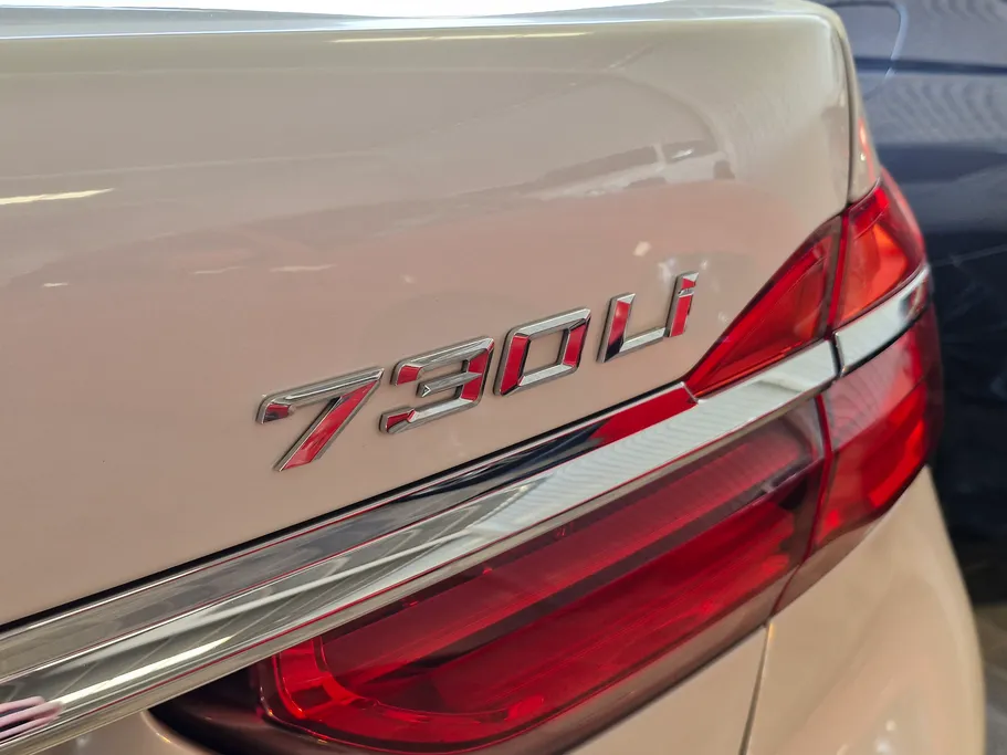 بي ام دبليو الفئة السابعة 730Li 2019 