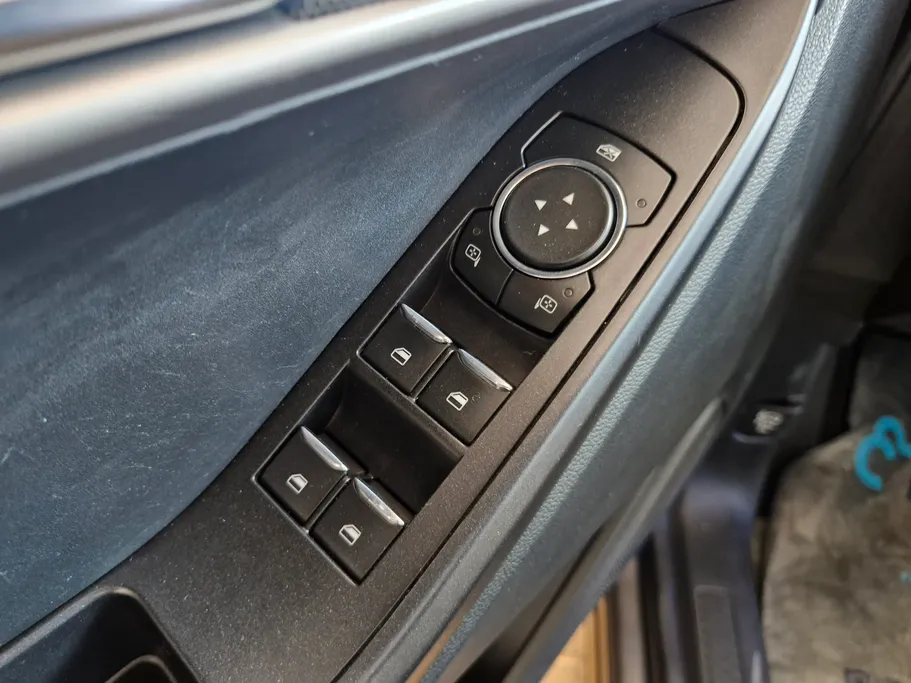 2021 Ford Explorer Standard 