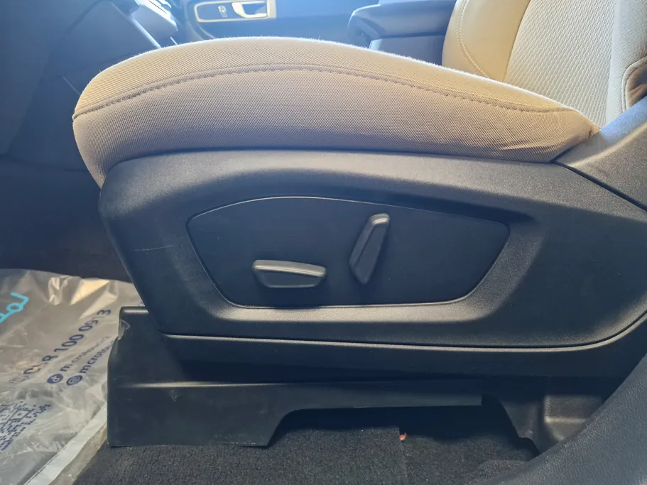 2021 Ford Explorer Standard 