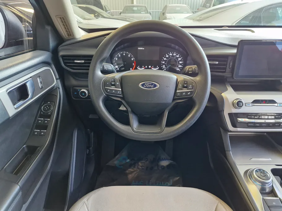 2021 Ford Explorer Standard 