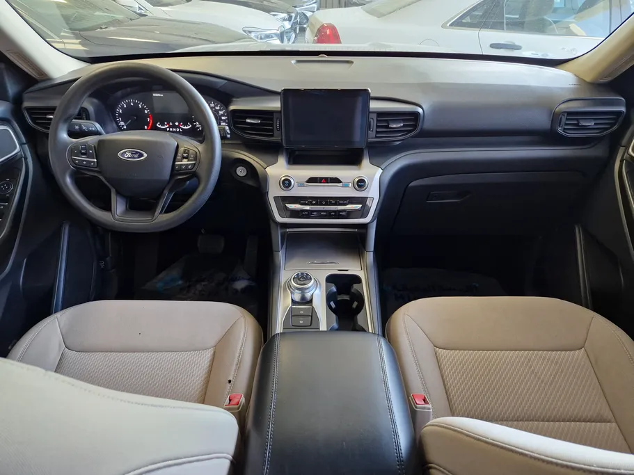 2021 Ford Explorer Standard 