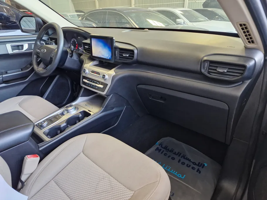 2021 Ford Explorer Standard 