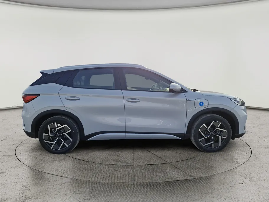 بي واي دي اتو 3  2024 