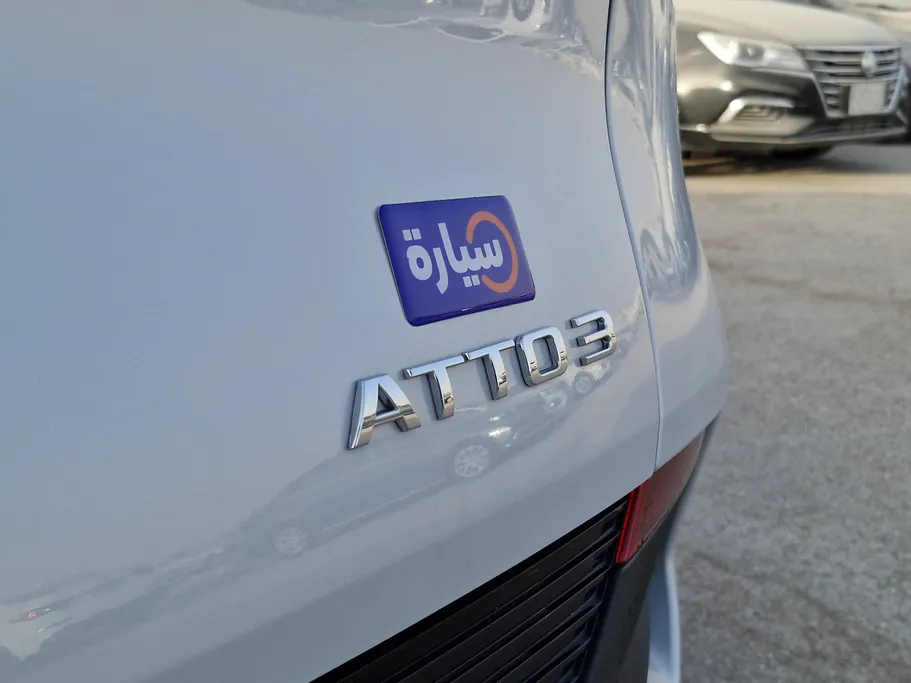 بي واي دي اتو 3  2024 