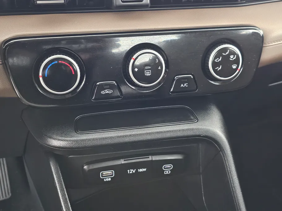 2024 Hyundai Accent Fleet 