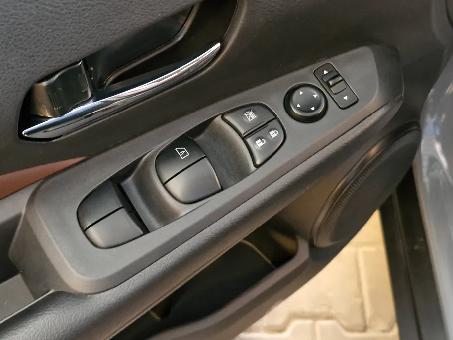 نيسان كيكس SL 2024 