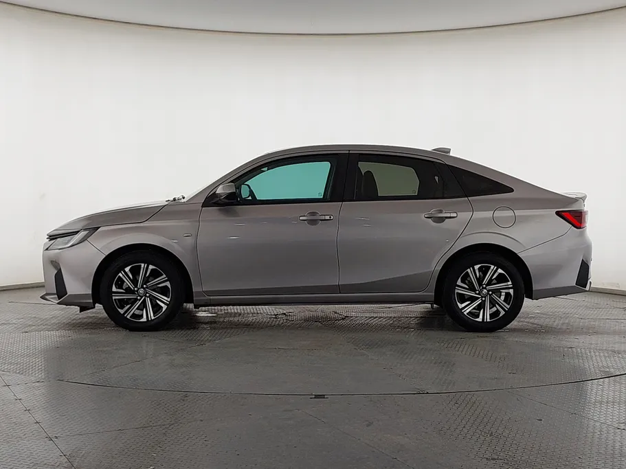 تويوتا يارس Y Plus 2023 