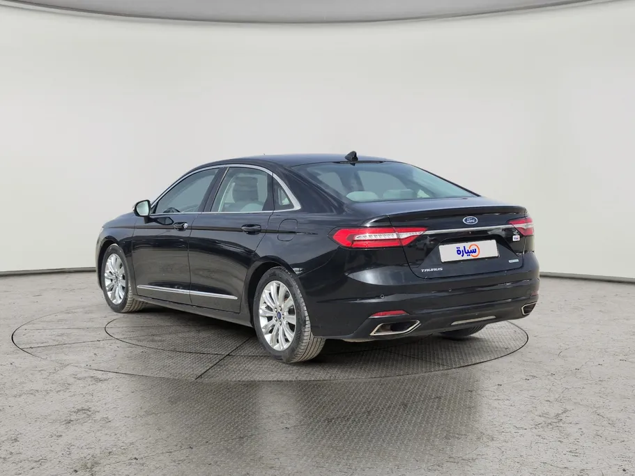2022 Ford Taurus Ambiente 