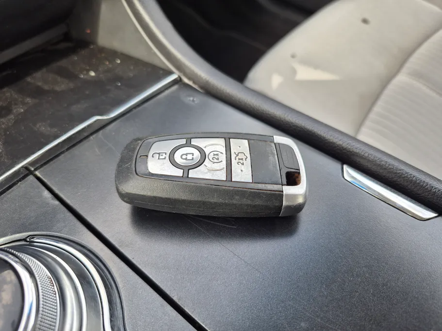 2022 Ford Taurus Ambiente 