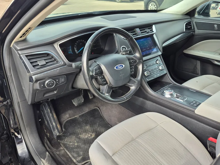 2022 Ford Taurus Ambiente 