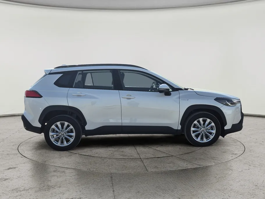 2024 Toyota Corolla Cross XLE HEV 