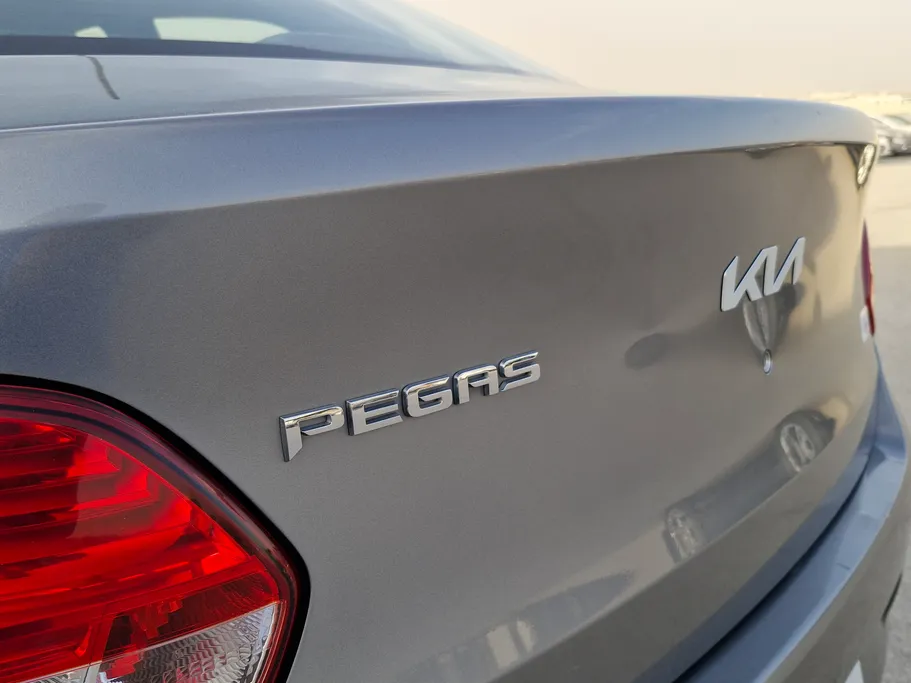 2022 Kia Pegas EX 