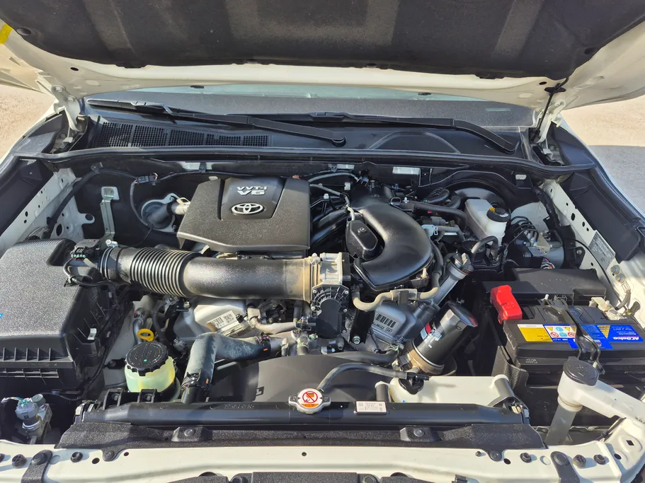 2022 Toyota Fortuner VX 