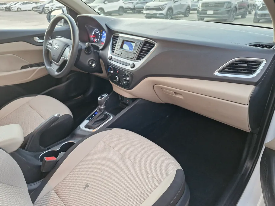 2022 Hyundai Accent Smart 