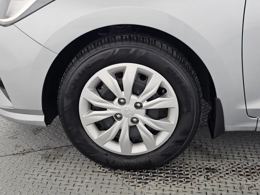 هيونداي اكسنت سمارت 2023 