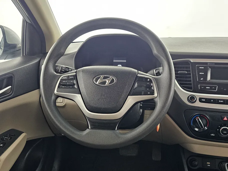 هيونداي اكسنت سمارت 2023 