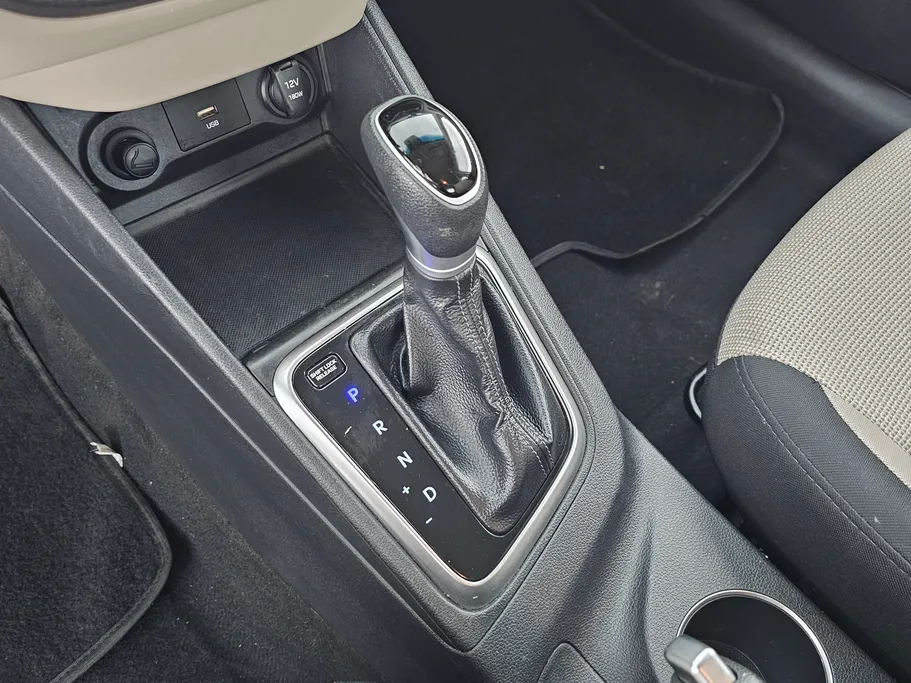 هيونداي اكسنت سمارت 2023 