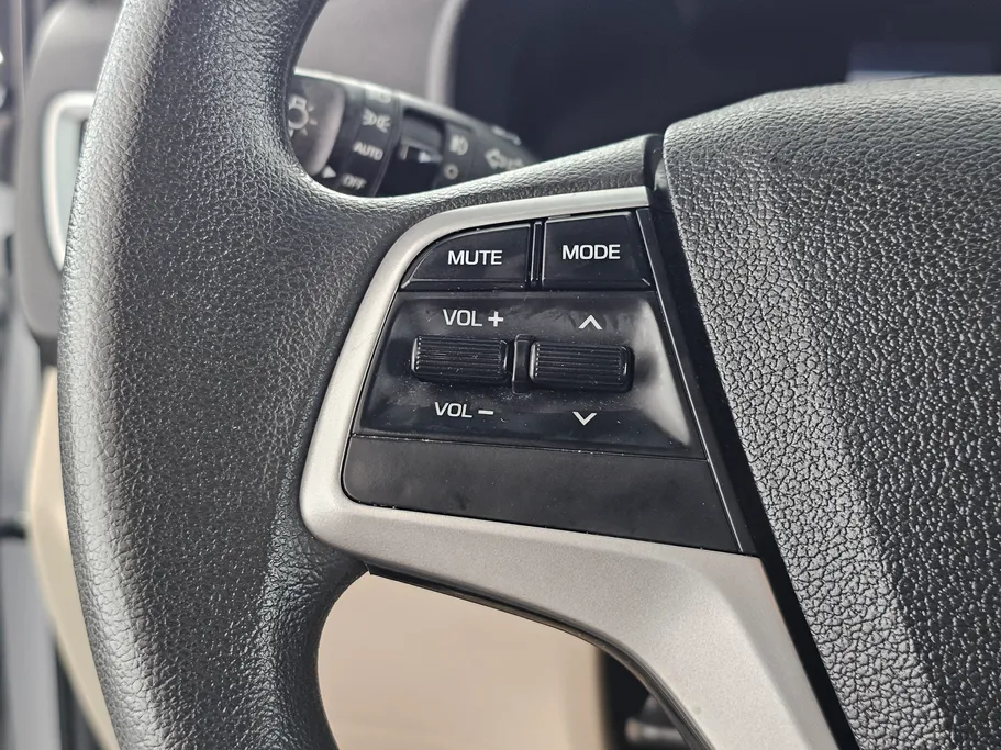 هيونداي اكسنت سمارت 2023 