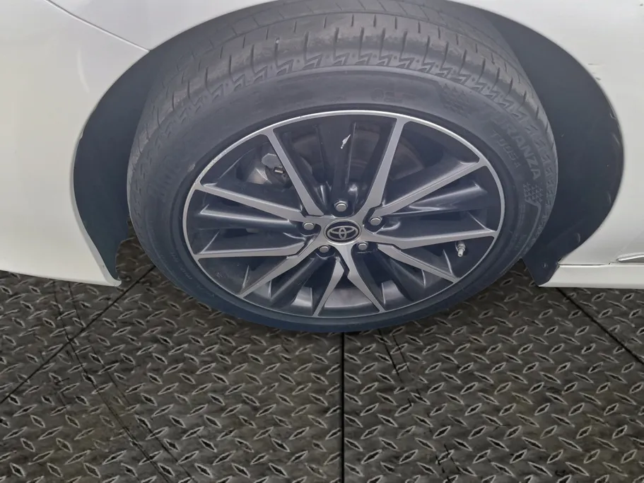 تويوتا كامري GLE HEV  2024 