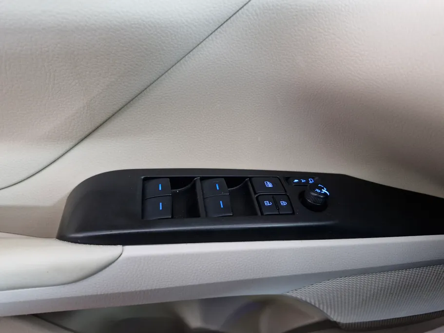 تويوتا كامري GLE HEV  2024 