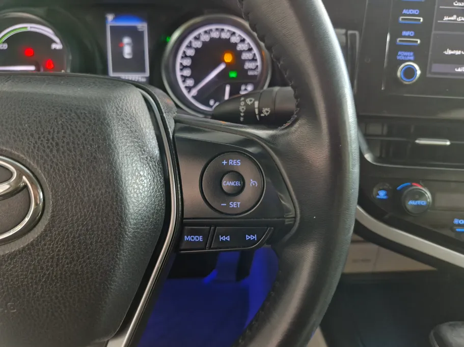 تويوتا كامري GLE HEV  2024 