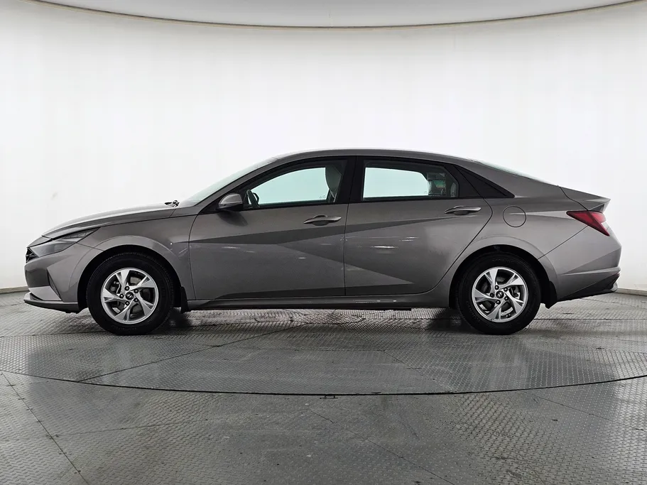 2022 Hyundai Elantra Fleet 