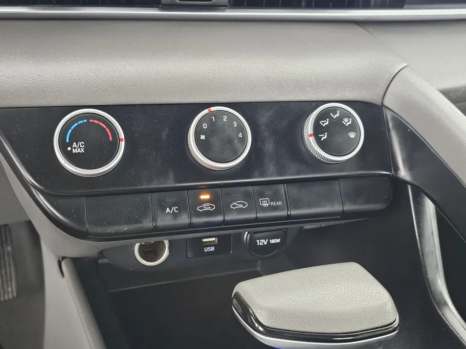 2022 Hyundai Elantra Fleet 