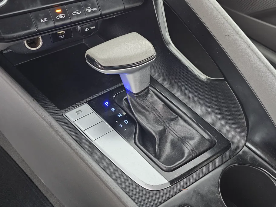 2022 Hyundai Elantra Fleet 