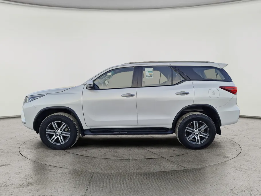 2024 Toyota Fortuner GX2 4x4 Diesel 