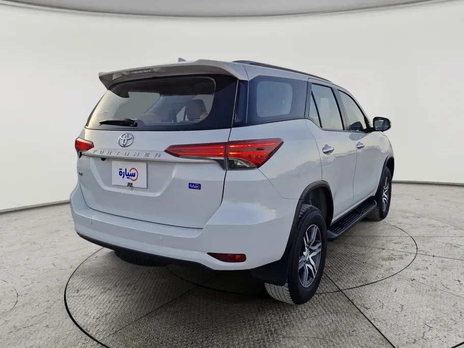 2024 Toyota Fortuner GX2 4x4 Diesel 