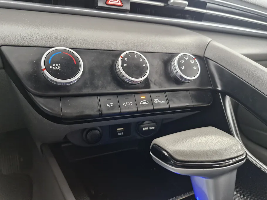 2023 Hyundai Elantra Fleet 