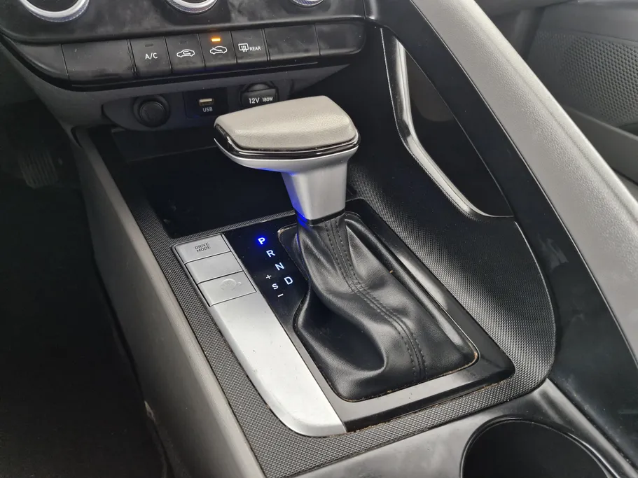 2023 Hyundai Elantra Fleet 