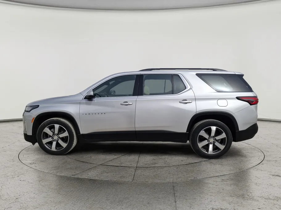 2022 Chevrolet Traverse LT 