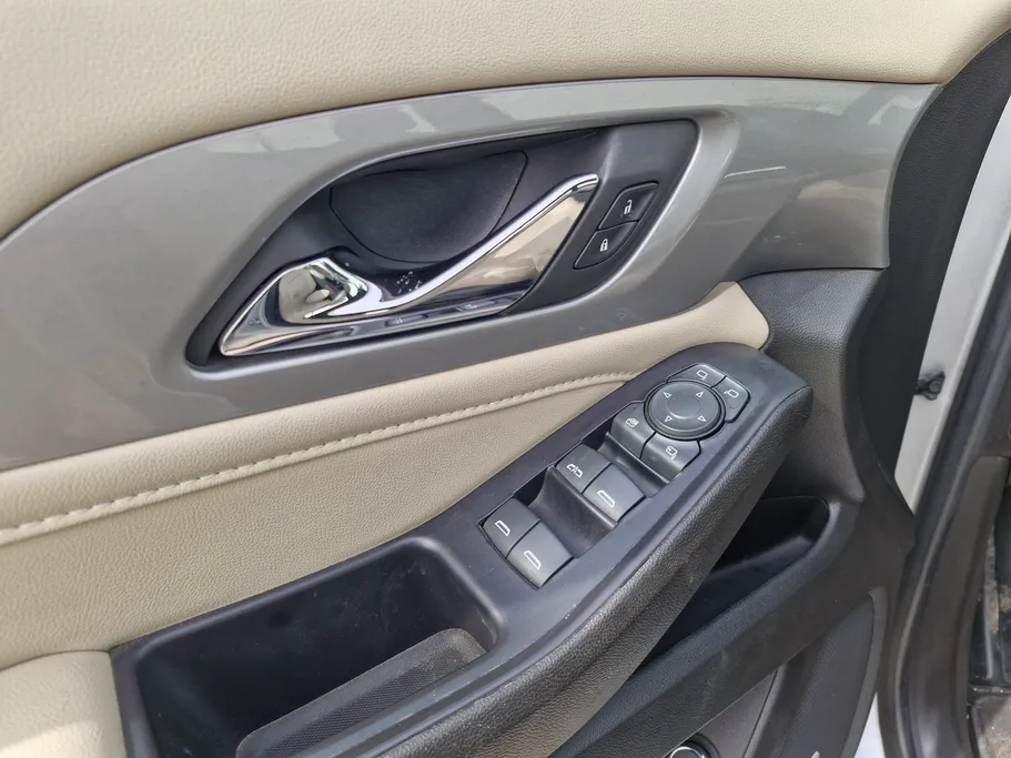 2022 Chevrolet Traverse LT 