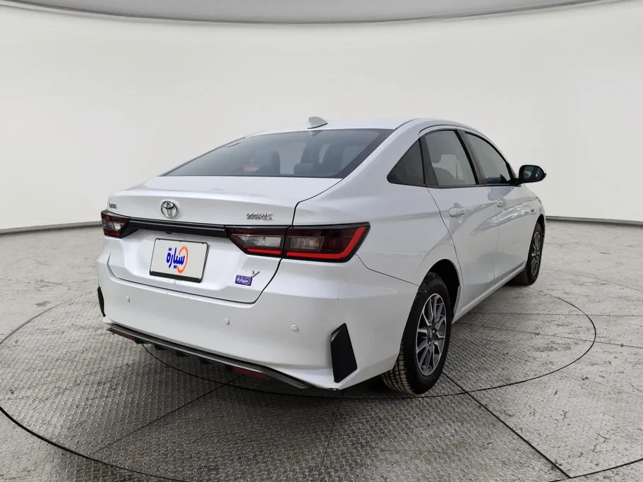 2023 Toyota Yaris  Y 