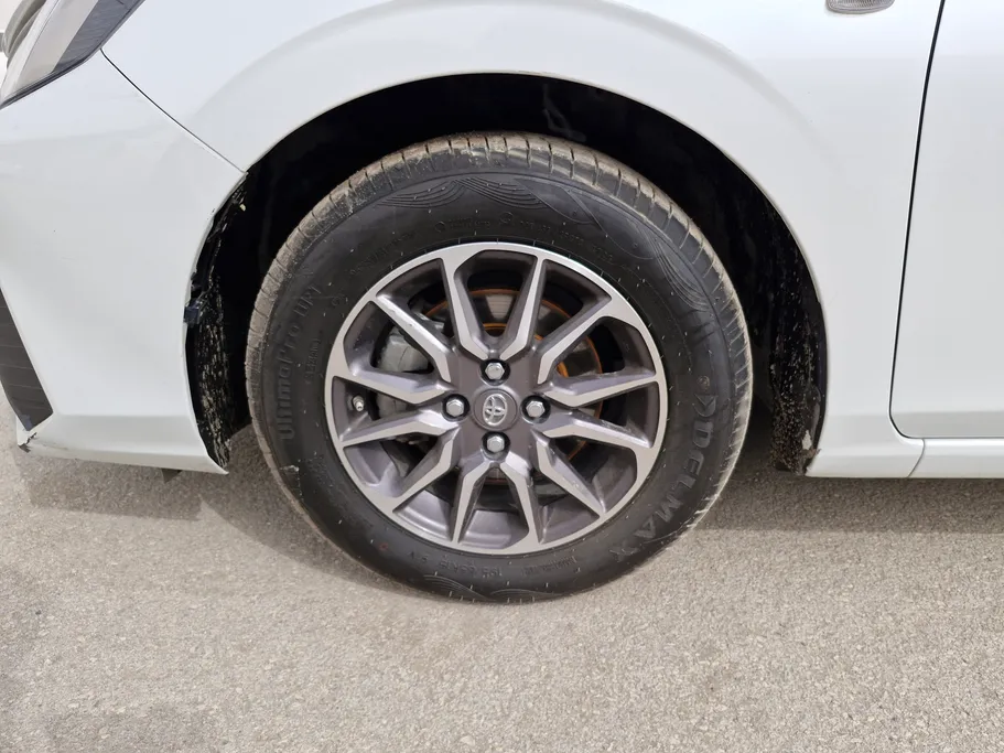 2023 Toyota Yaris  Y 