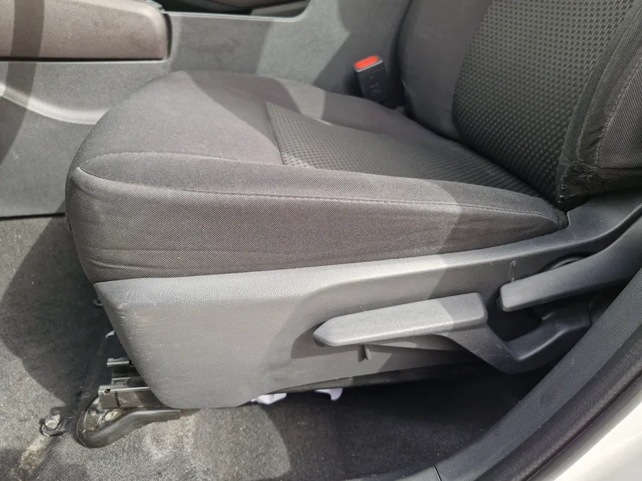 2023 Toyota Yaris  Y 