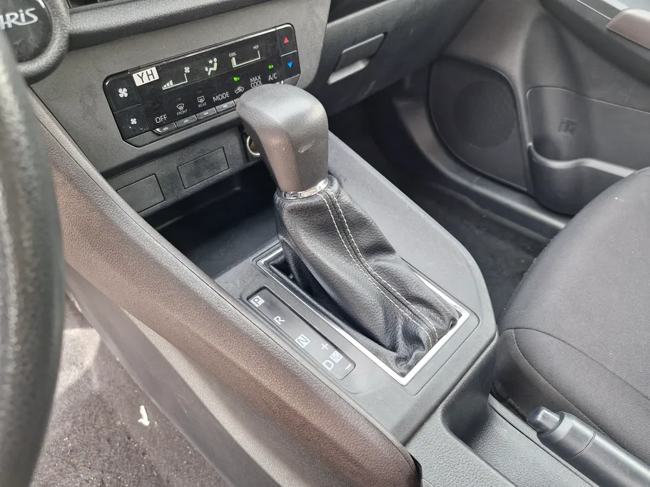 2023 Toyota Yaris  Y 