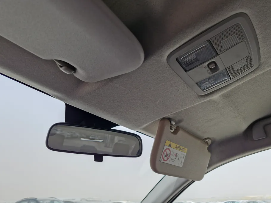 2023 Toyota Yaris  Y 