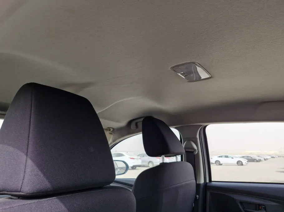 2023 Toyota Yaris  Y 