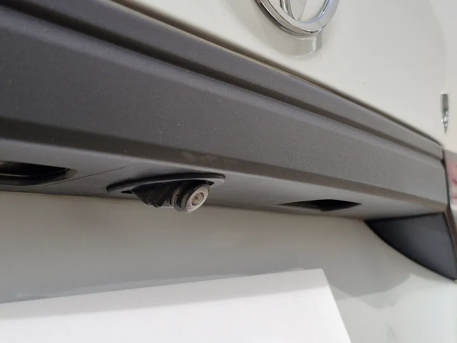 2023 Toyota Yaris  Y 