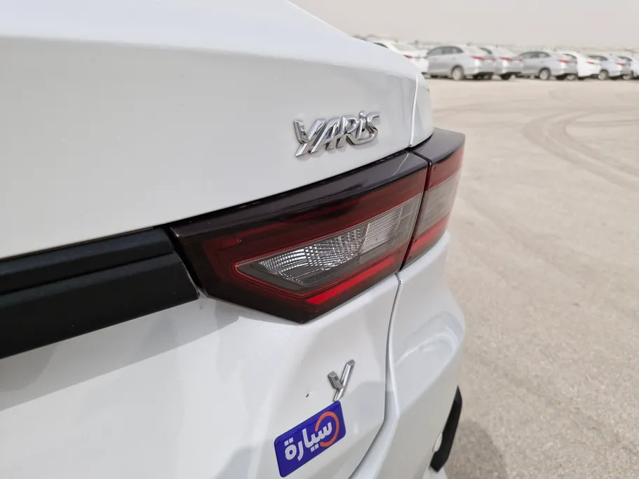 2023 Toyota Yaris  Y 