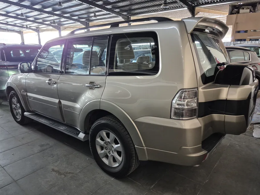 ميتسوبيشي باجيرو GLS 5Doors 2020 