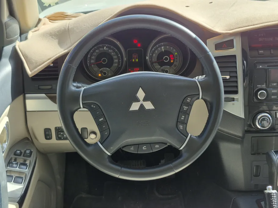 2020 Mitsubishi Pajero GLS 5Doors 