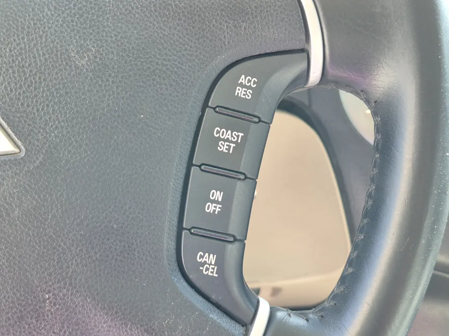 2020 Mitsubishi Pajero GLS 5Doors 