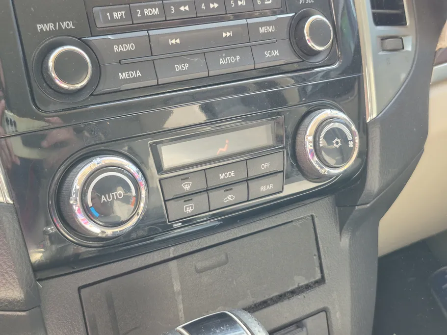 2020 Mitsubishi Pajero GLS 5Doors 