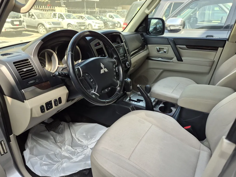 ميتسوبيشي باجيرو GLS 5Doors 2020 