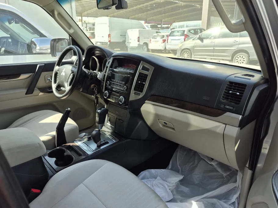 ميتسوبيشي باجيرو GLS 5Doors 2020 