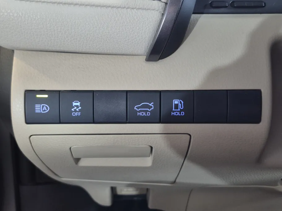 2021 Toyota Camry  Grande 